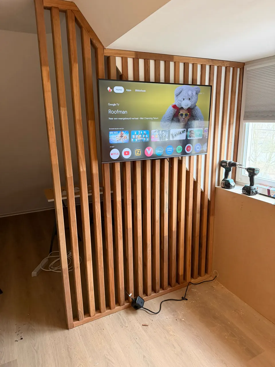 Modern TV-meubel - Meubels door RDL Timmerwerken in Veldhoven